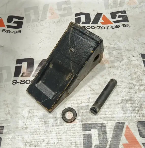 Коронка ковша (палец + стопор) ZL50C / LG863 н/о