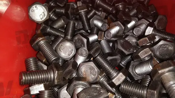 Болт М27х2х65 (5.8)