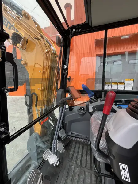 Мини-экскаватор HENGTE HT35 купить в Горно-Алтайске
