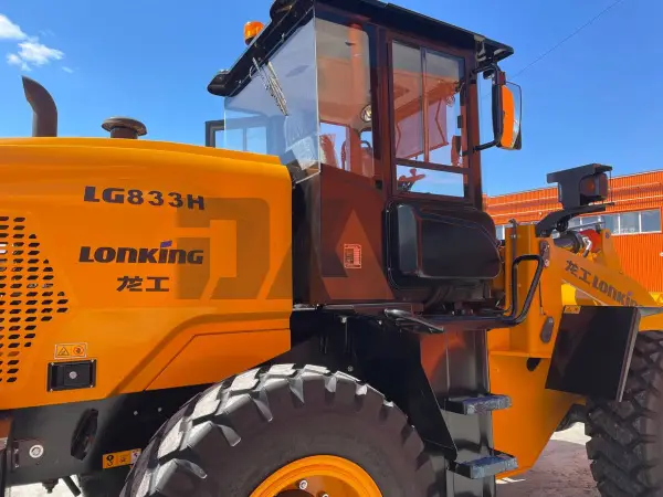 Фронтальный погрузчик Lonking LG833H купить в Горно-Алтайске