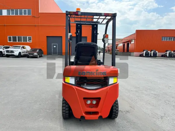 Дизельный вилочный погрузчик Lonking FD15T купить в Горно-Алтайске