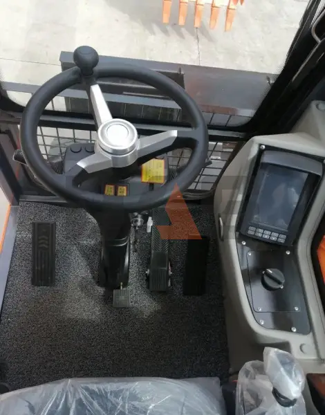 Экскаватор Lonking CDM6150W (колесный) купить в Горно-Алтайске