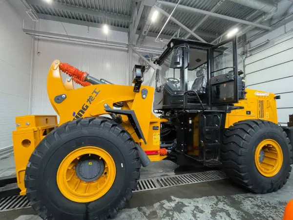 Фронтальный погрузчик Lonking CDM855W