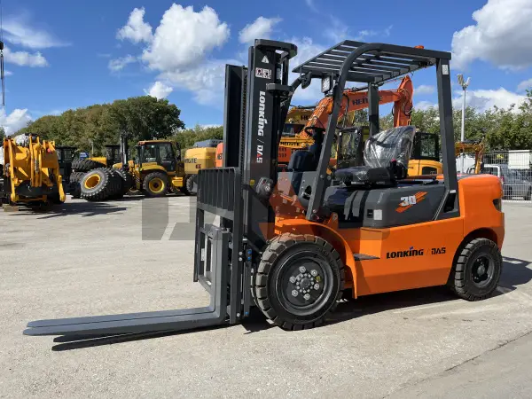 Дизельный вилочный погрузчик Lonking FD30T купить в Горно-Алтайске