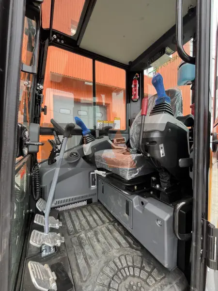 Мини-экскаватор HENGTE HT35 купить в Горно-Алтайске