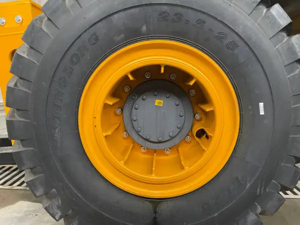 Фронтальный погрузчик Lonking CDM855W
