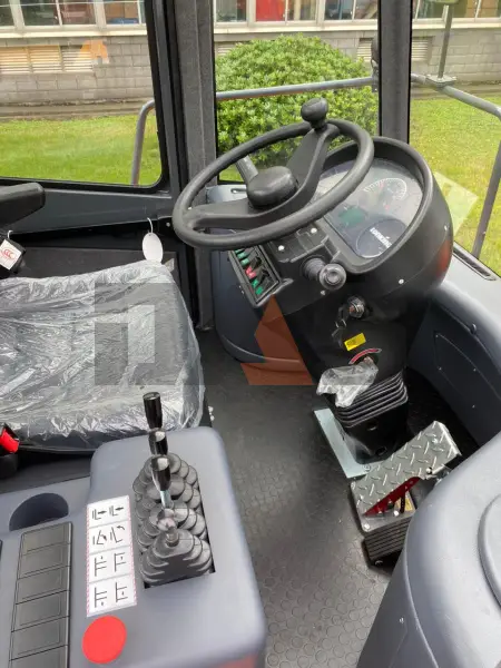 Дизельный вилочный погрузчик Lonking LG160DT