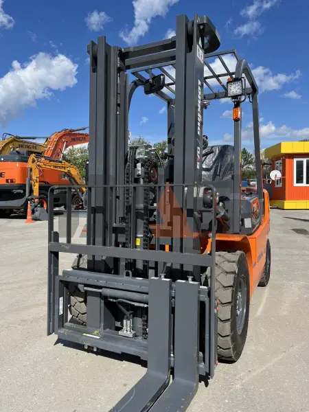 Дизельный вилочный погрузчик Lonking FD20T купить в Горно-Алтайске