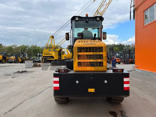 Фронтальный погрузчик Lonking CDM936N купить в Горно-Алтайске