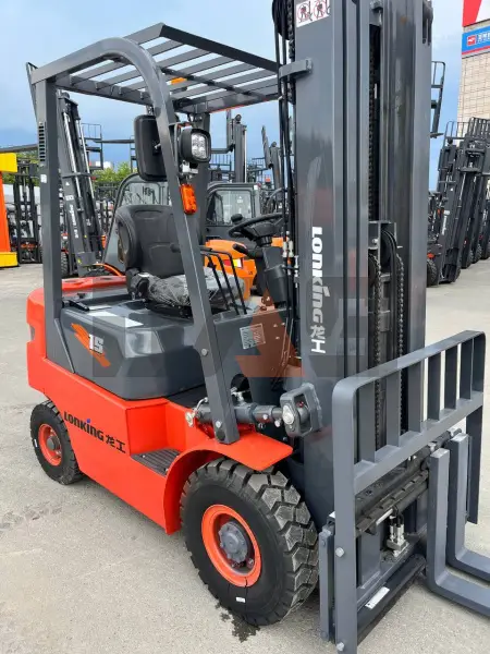 Дизельный вилочный погрузчик Lonking FD15T купить в Горно-Алтайске